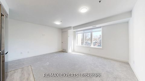 Photo 7 at 303 - 45 Connaught Avenue, Coxwell, Toronto