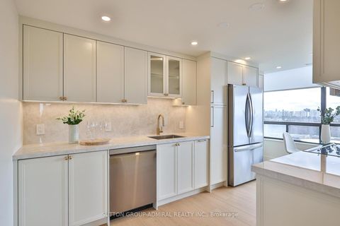 Photo 13 at 1010 - 7420 Bathurst Street, Brownridge, Vaughan