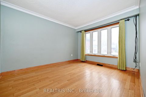 Photo 6 at 622 The Queensway, Queensway, Toronto