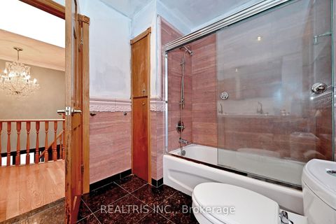 Photo 25 at 622 The Queensway, Queensway, Toronto