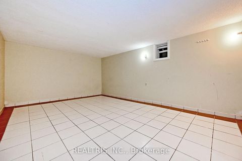 Photo 32 at 622 The Queensway, Queensway, Toronto