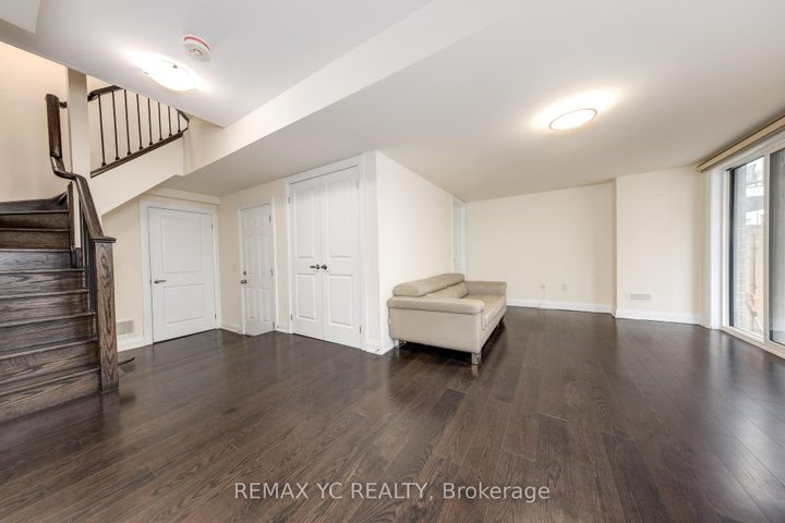 Photo 23 at 33 Duncombe Lane, South Richvale, Richmond Hill