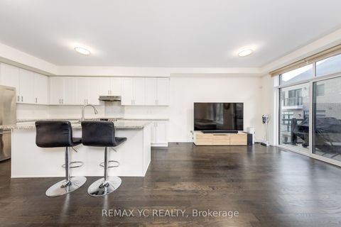 Photo 6 at 33 Duncombe Lane, South Richvale, Richmond Hill