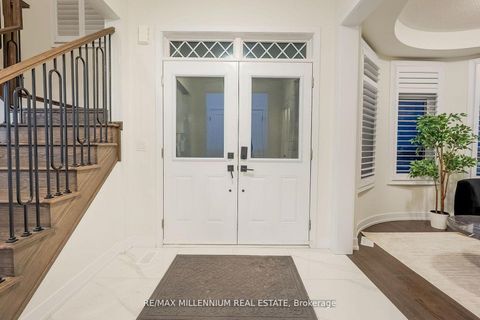 Photo 2 at 1011 Dyas Avenue, Kedron, Oshawa