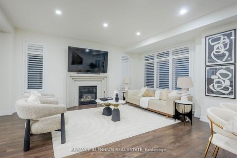 Photo 10 at 1011 Dyas Avenue, Kedron, Oshawa