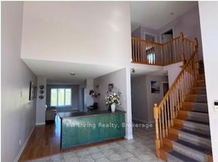Photo 1 at 7481 Doverwood Drive, Meadowvale, Mississauga