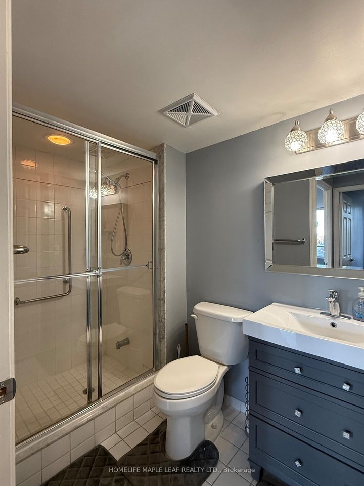 Photo 15 at 407 - 24 Hanover Road, Queen Street Corridor, Brampton