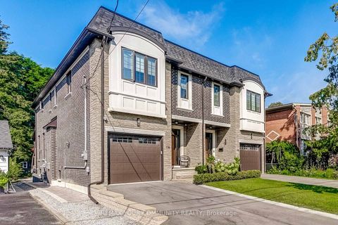 Photo 1 at 116 Lucas Street, Mill Pond, Richmond Hill