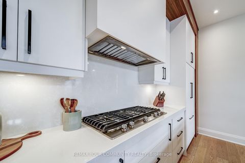 Photo 15 at 116 Lucas Street, Mill Pond, Richmond Hill