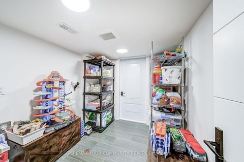 Photo 35 at 116 Lucas Street, Mill Pond, Richmond Hill