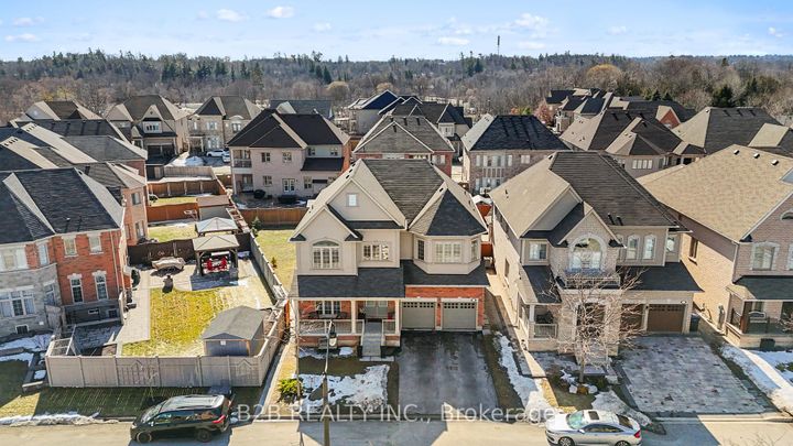 Photo 1 at 22 Templar Street, Credit Valley, Brampton