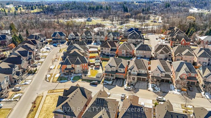 Photo 2 at 22 Templar Street, Credit Valley, Brampton