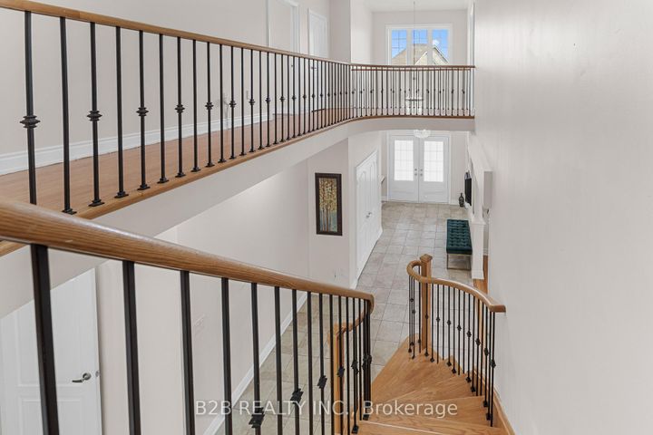 Photo 4 at 22 Templar Street, Credit Valley, Brampton