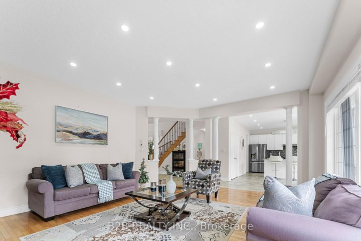 Photo 14 at 22 Templar Street, Credit Valley, Brampton