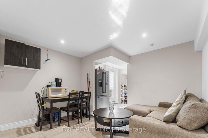 Photo 31 at 22 Templar Street, Credit Valley, Brampton