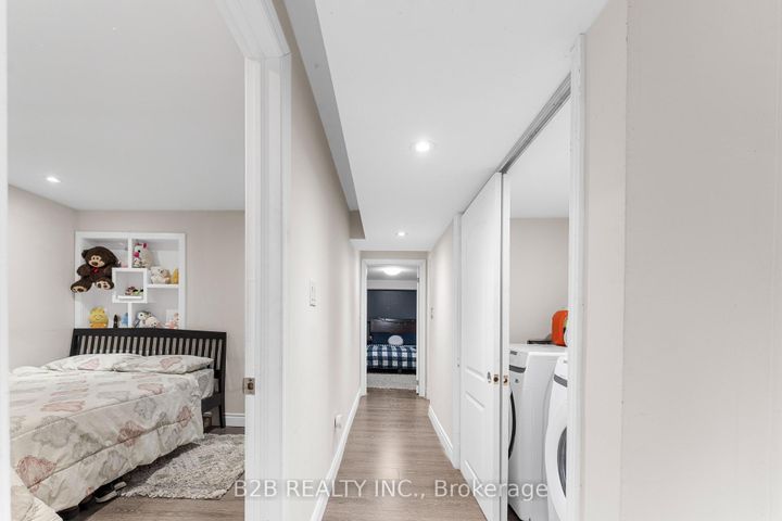 Photo 32 at 22 Templar Street, Credit Valley, Brampton