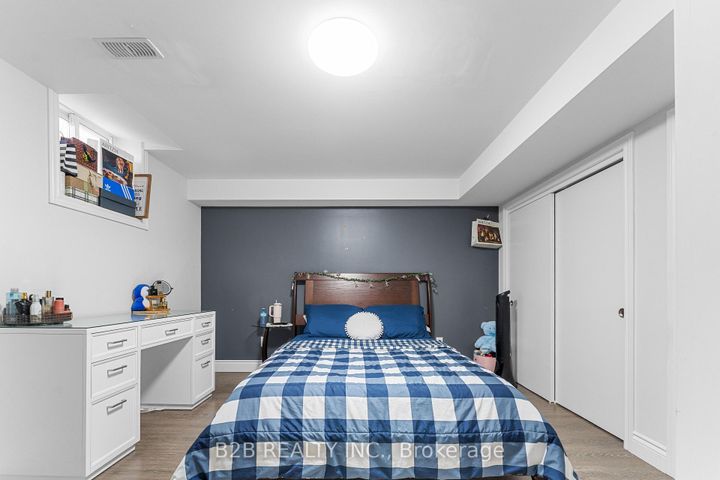 Photo 33 at 22 Templar Street, Credit Valley, Brampton