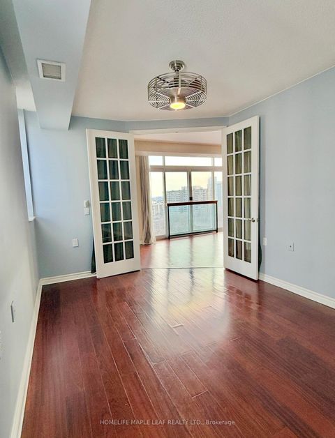 Photo 7 at 1304 - 200 Burnhamthorpe Road E, City Centre, Mississauga