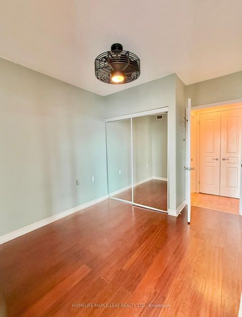 Photo 9 at 1304 - 200 Burnhamthorpe Road E, City Centre, Mississauga