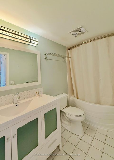 Photo 15 at 1304 - 200 Burnhamthorpe Road E, City Centre, Mississauga