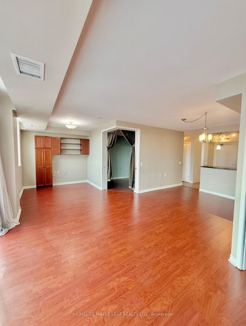 Photo 19 at 1304 - 200 Burnhamthorpe Road E, City Centre, Mississauga