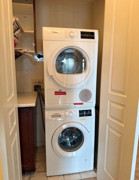 Photo 21 at 1304 - 200 Burnhamthorpe Road E, City Centre, Mississauga