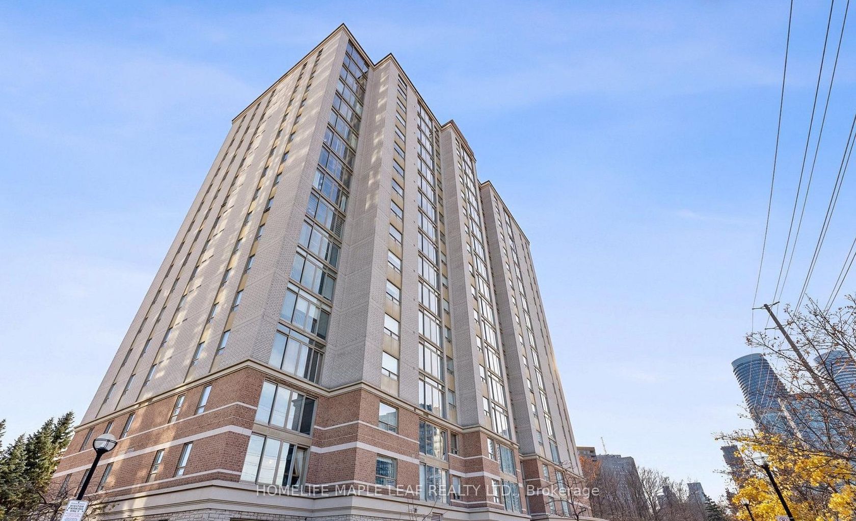 1304 - 200 Burnhamthorpe Road E, City Centre, Mississauga 