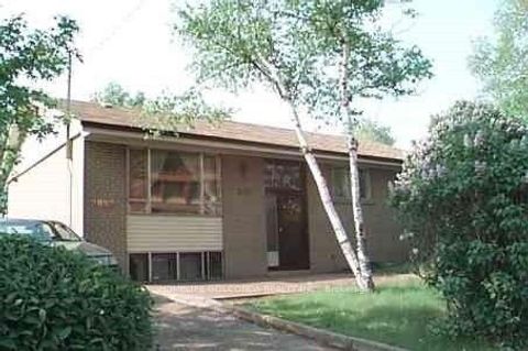 Photo 10 at 3833 Finch Avenue E, L'Amoreaux, Toronto