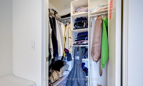 Photo 5 at 423 - 38 Cameron Street, Chinatown, Toronto