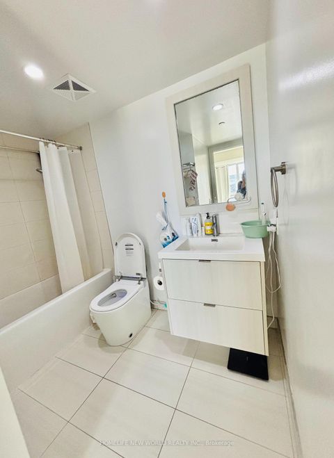 Photo 6 at 423 - 38 Cameron Street, Chinatown, Toronto