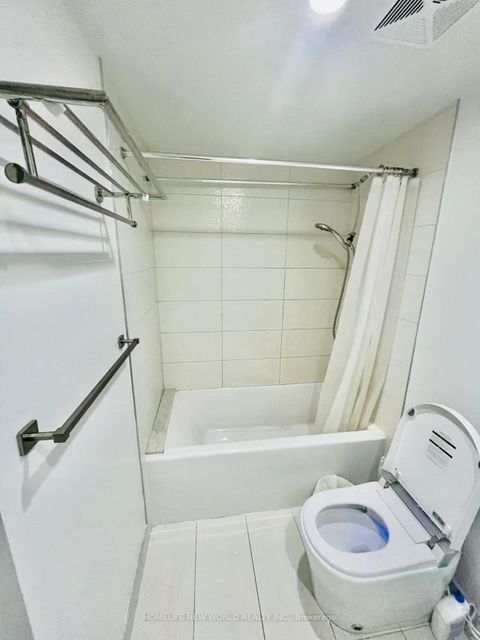 Photo 18 at 423 - 38 Cameron Street, Chinatown, Toronto