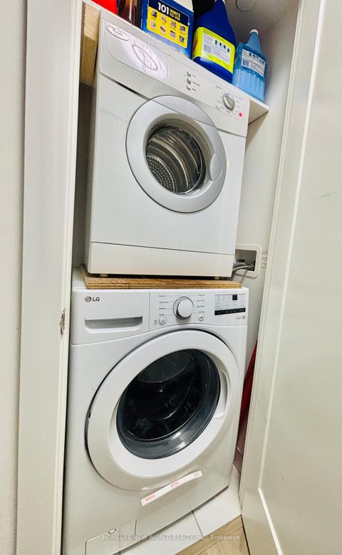 Photo 20 at 423 - 38 Cameron Street, Chinatown, Toronto