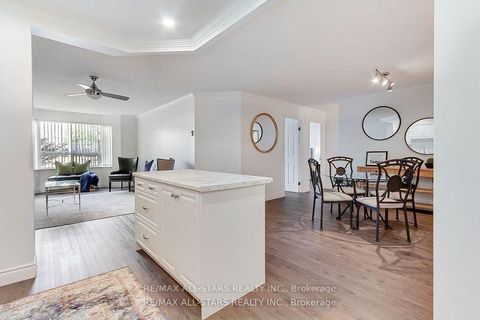 Photo 12 at 103 - 41 Ash Street, Uxbridge