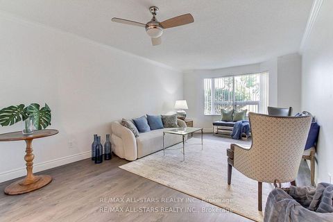 Photo 19 at 103 - 41 Ash Street, Uxbridge