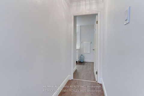 Photo 33 at 103 - 41 Ash Street, Uxbridge