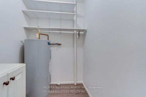 Photo 37 at 103 - 41 Ash Street, Uxbridge