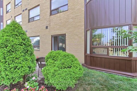 Photo 41 at 103 - 41 Ash Street, Uxbridge