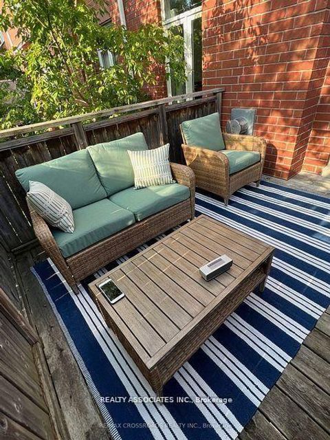 Photo 36 at 40 Sandlewood Court, Bayview Wellington, Aurora