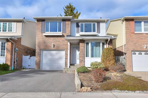 Photo 0 at 976 Raintree Lane, Lorne Park, Mississauga