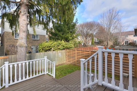 Photo 29 at 976 Raintree Lane, Lorne Park, Mississauga