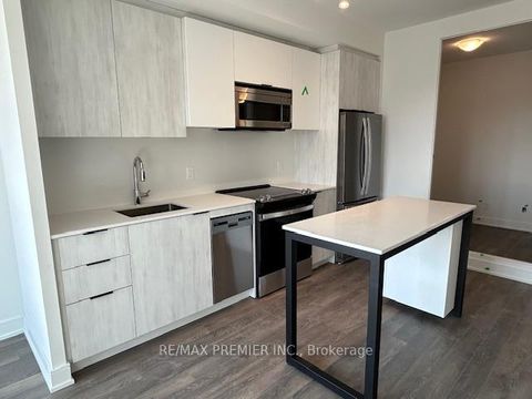Photo 7 at 620 - 1350 Ellesmere Road, Bendale, Toronto