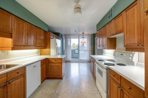 Photo 9 at 520 - 25 Austin Drive, Markville, Markham