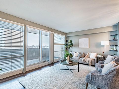 Photo 14 at 1304 - 240 Scarlett Road, Smythe, Toronto