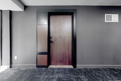 Photo 5 at 2507 - 4065 Confederation Parkway, City Centre, Mississauga