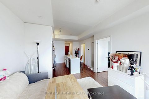 Photo 10 at 2507 - 4065 Confederation Parkway, City Centre, Mississauga