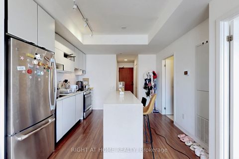 Photo 14 at 2507 - 4065 Confederation Parkway, City Centre, Mississauga