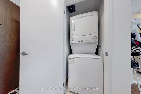 Photo 24 at 2507 - 4065 Confederation Parkway, City Centre, Mississauga