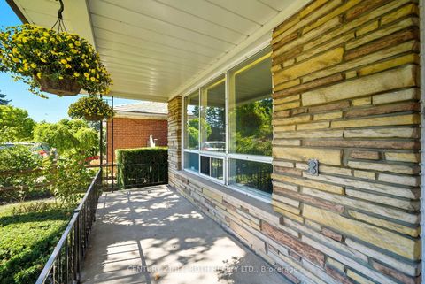 Photo 4 at 56 Weatherstone Crescent, Steeles, Toronto