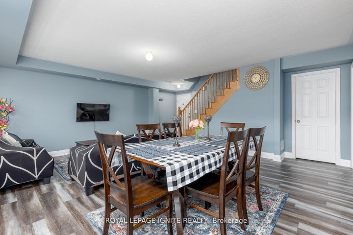 Photo 3 at 156 - 200 Veterans Drive, Northwest Brampton, Brampton