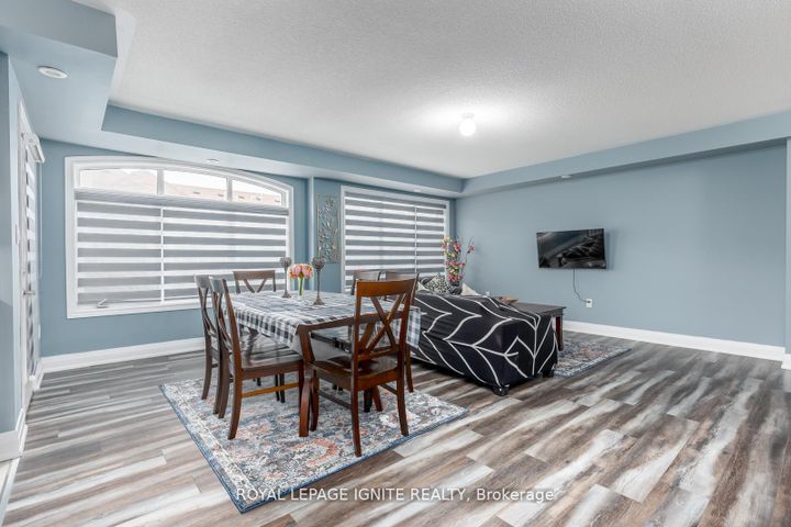 Photo 4 at 156 - 200 Veterans Drive, Northwest Brampton, Brampton